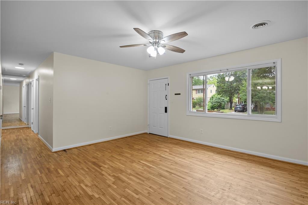129 Saint Stephens Drive Newport News VA 23602