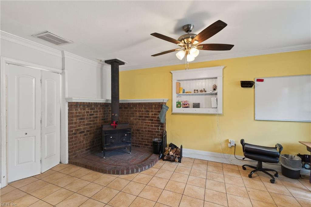 517 Catalpa Drive Newport News VA 23601