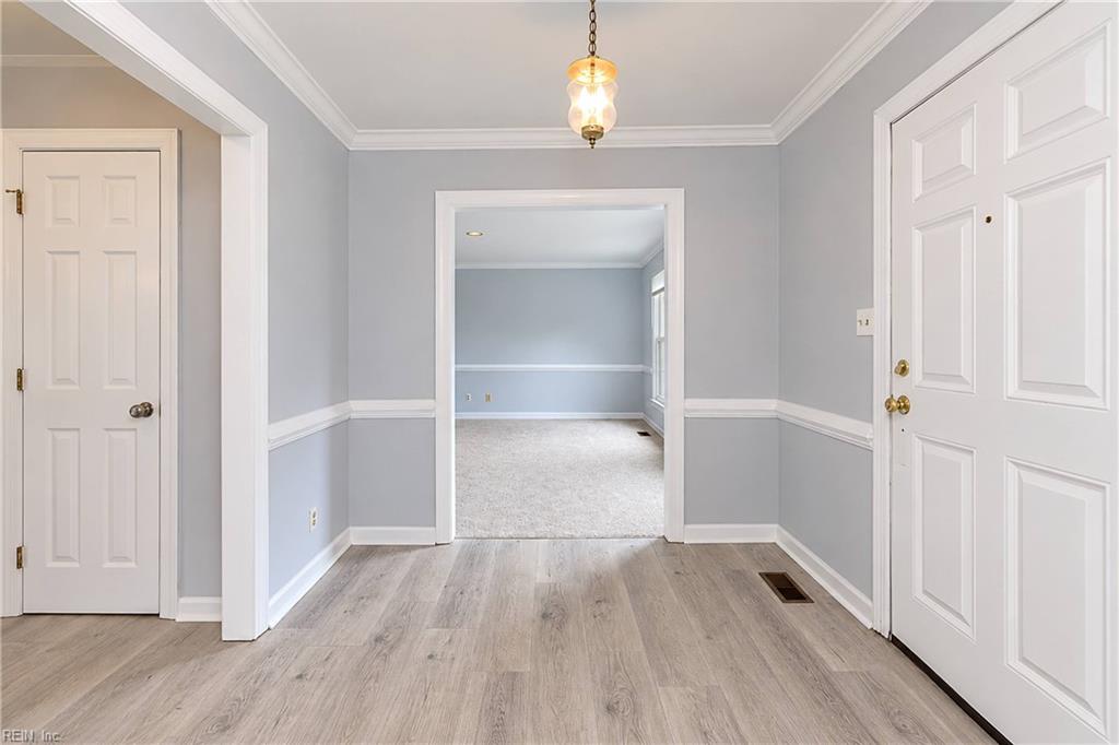 212 Crescent Drive Williamsburg VA 23188