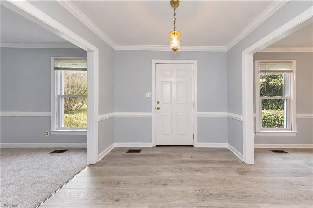 212 Crescent Drive Williamsburg VA 23188
