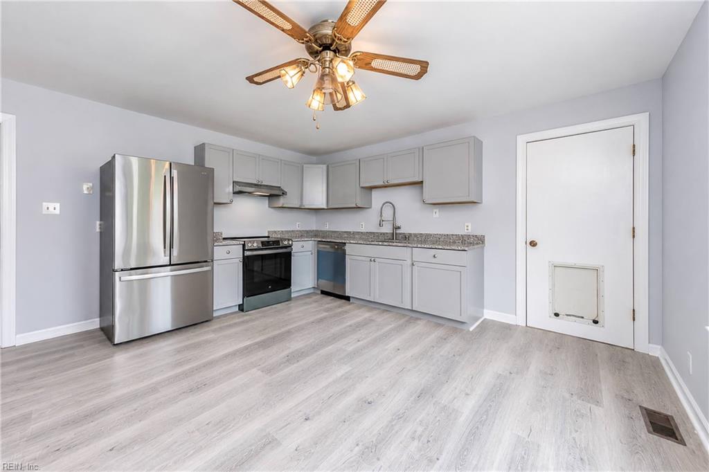 212 Crescent Drive Williamsburg VA 23188