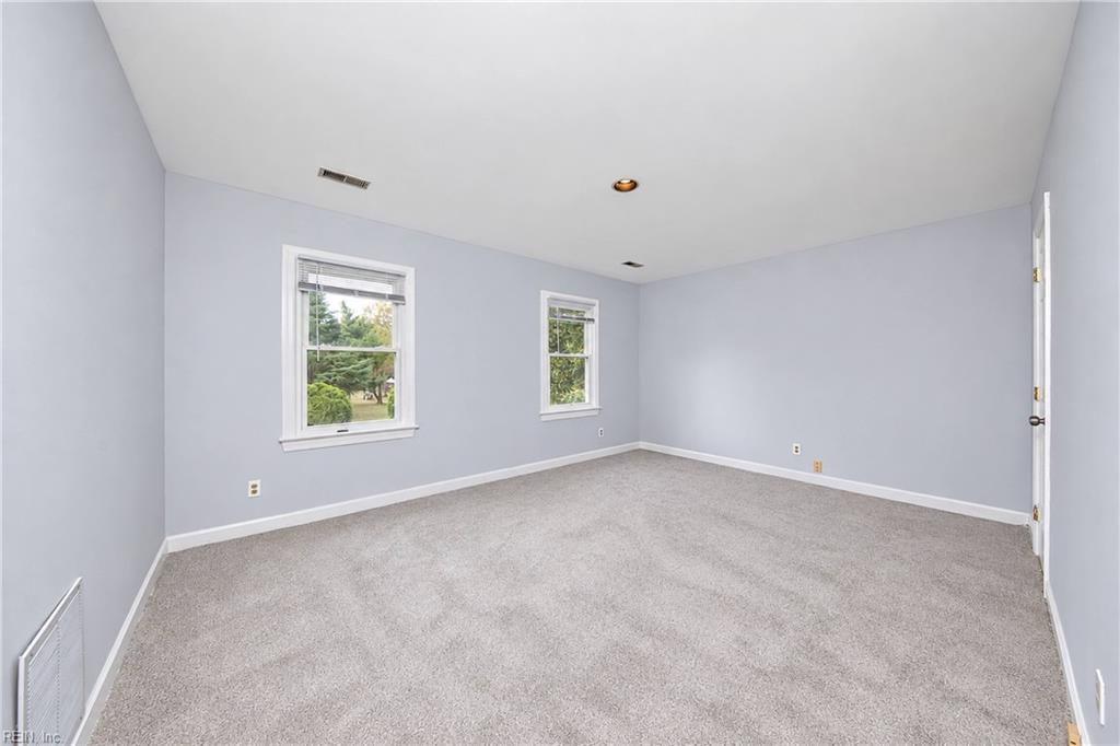 212 Crescent Drive Williamsburg VA 23188