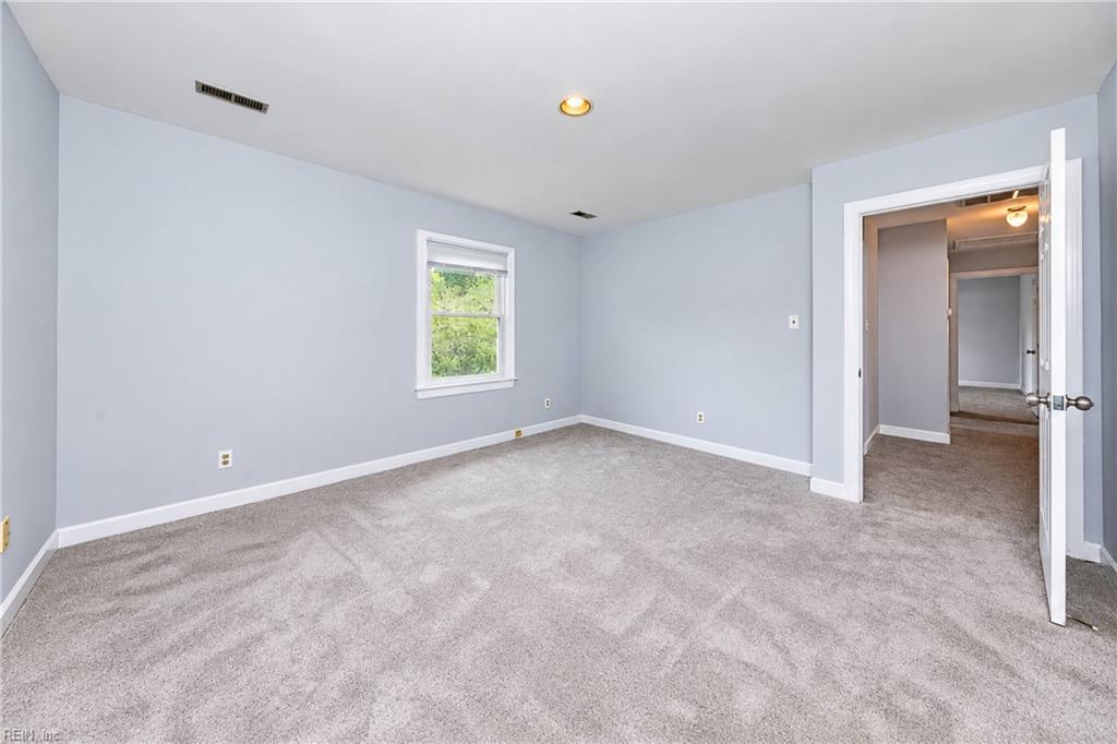 212 Crescent Drive Williamsburg VA 23188