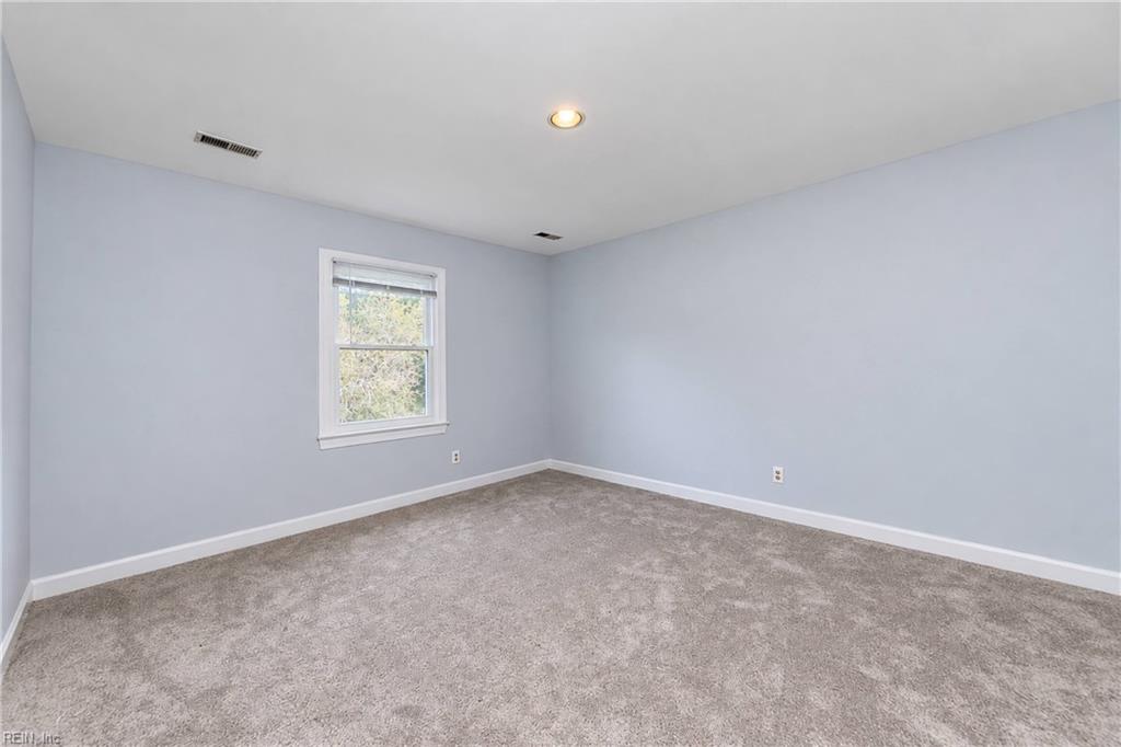 212 Crescent Drive Williamsburg VA 23188