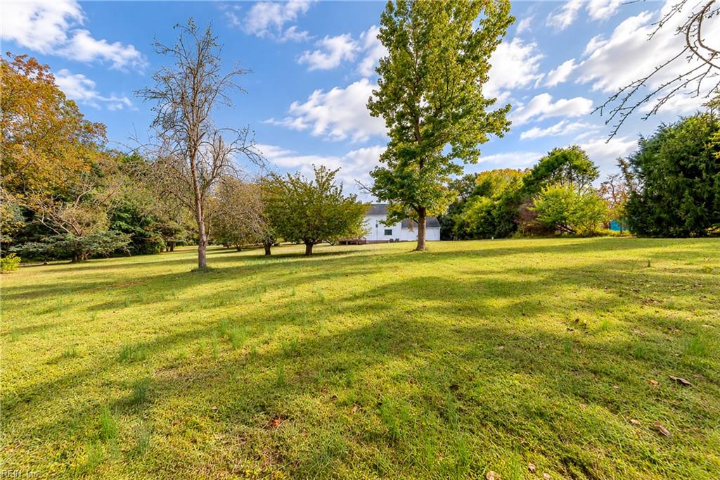 212 Crescent Drive Williamsburg VA 23188