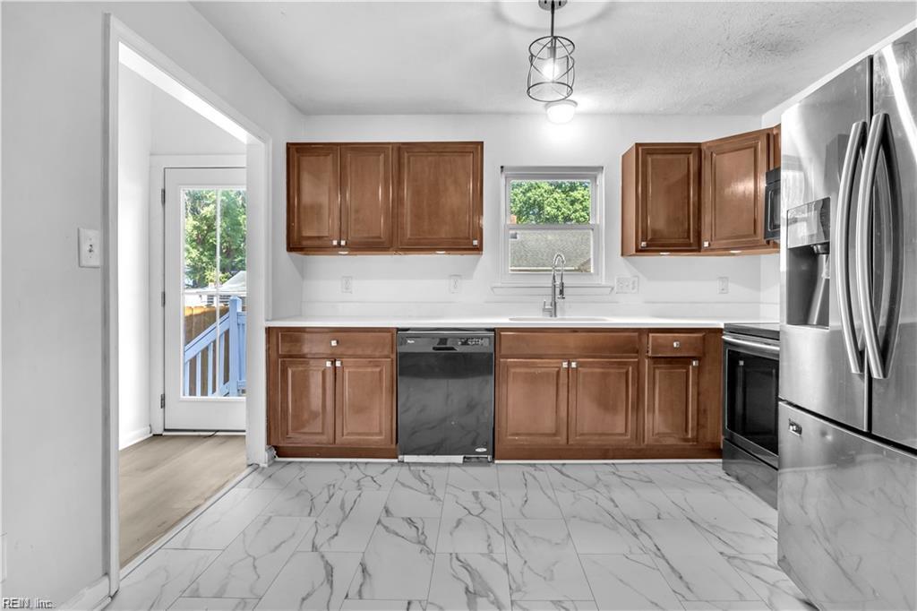 11 Alpine Street Newport News VA 23606