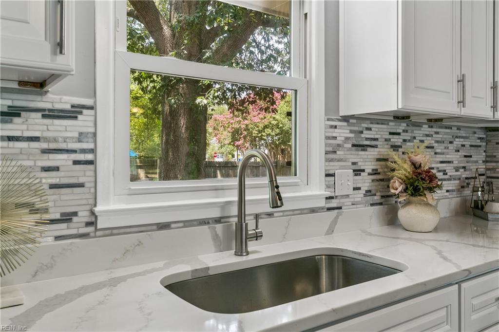 263 Exeter Road Newport News VA 23602