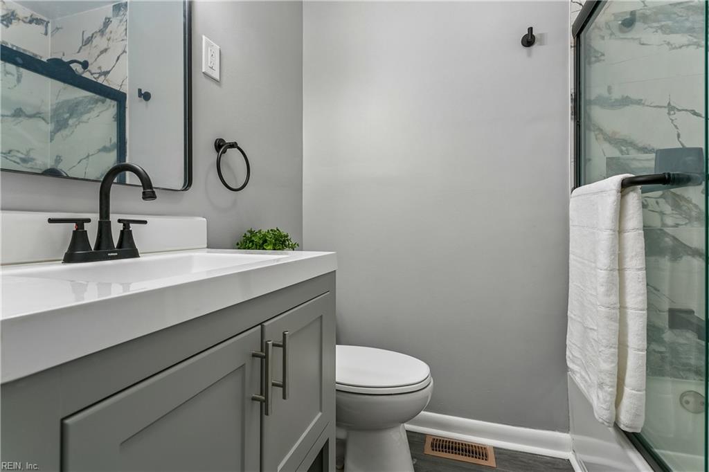 263 Exeter Road Newport News VA 23602
