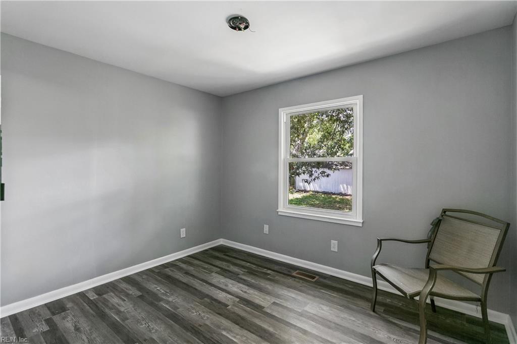 263 Exeter Road Newport News VA 23602
