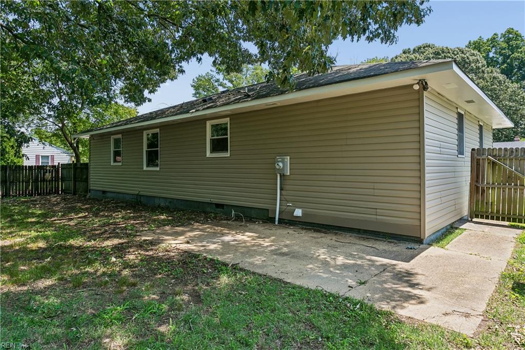 263 Exeter Road Newport News VA 23602