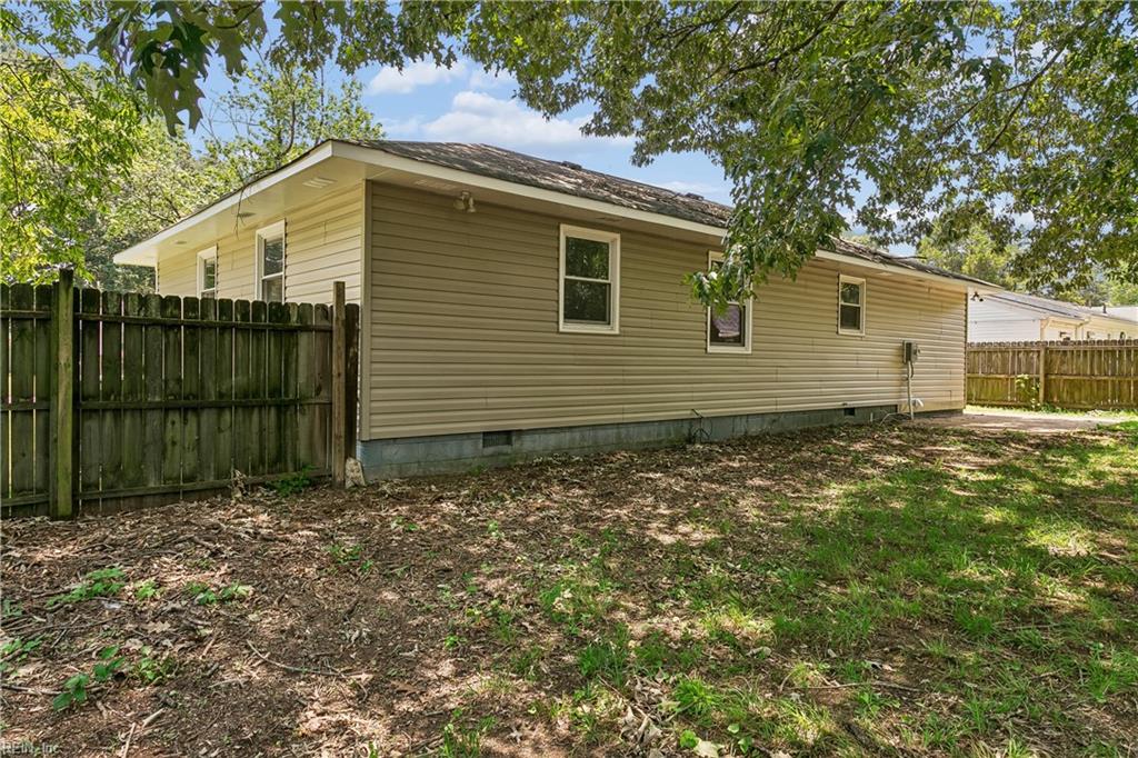 263 Exeter Road Newport News VA 23602