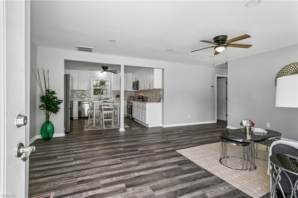 263 Exeter Road Newport News VA 23602