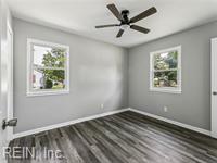 263 Exeter Road Newport News VA 23602