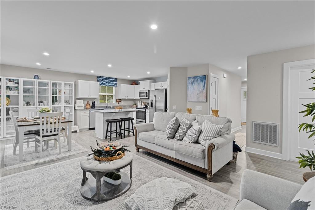 6887 Healy Avenue Gloucester VA 23061