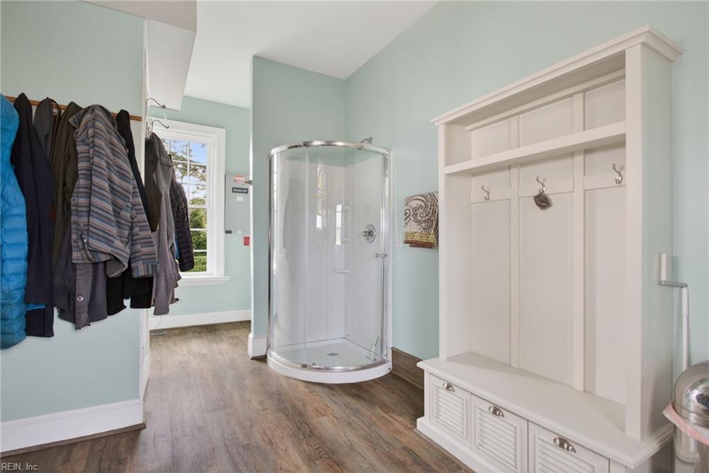 1809 Calthrop Neck Road Yorktown VA 23693