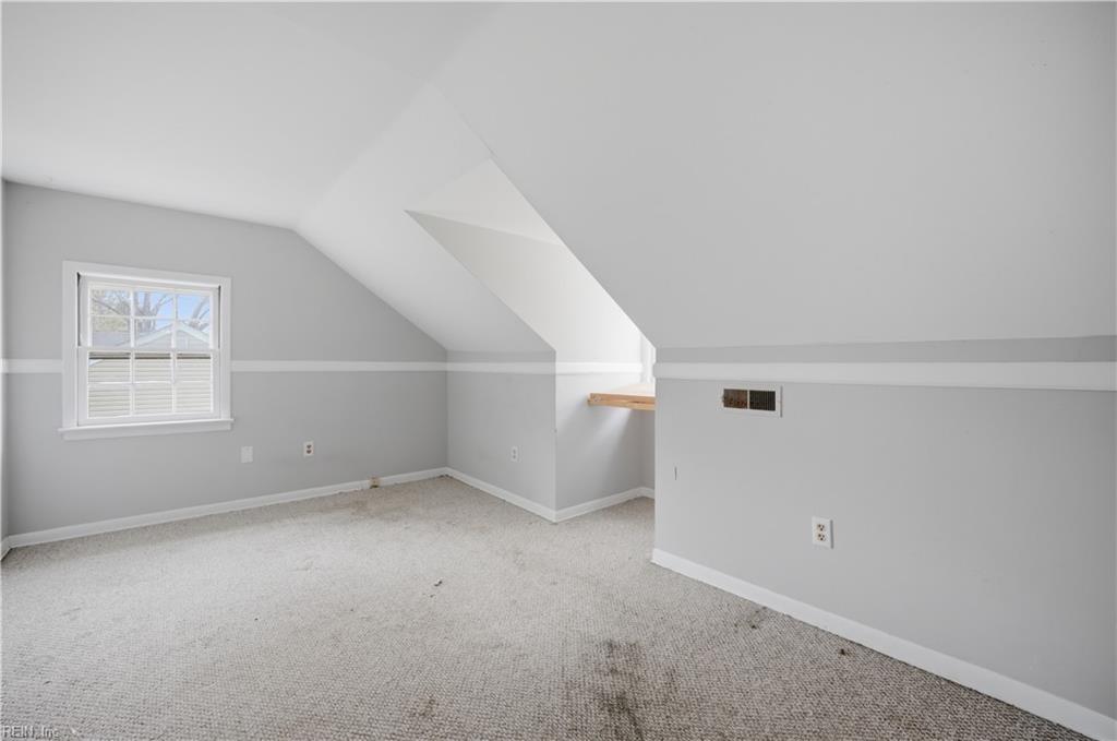 17 Green Oaks Road Newport News VA 23601