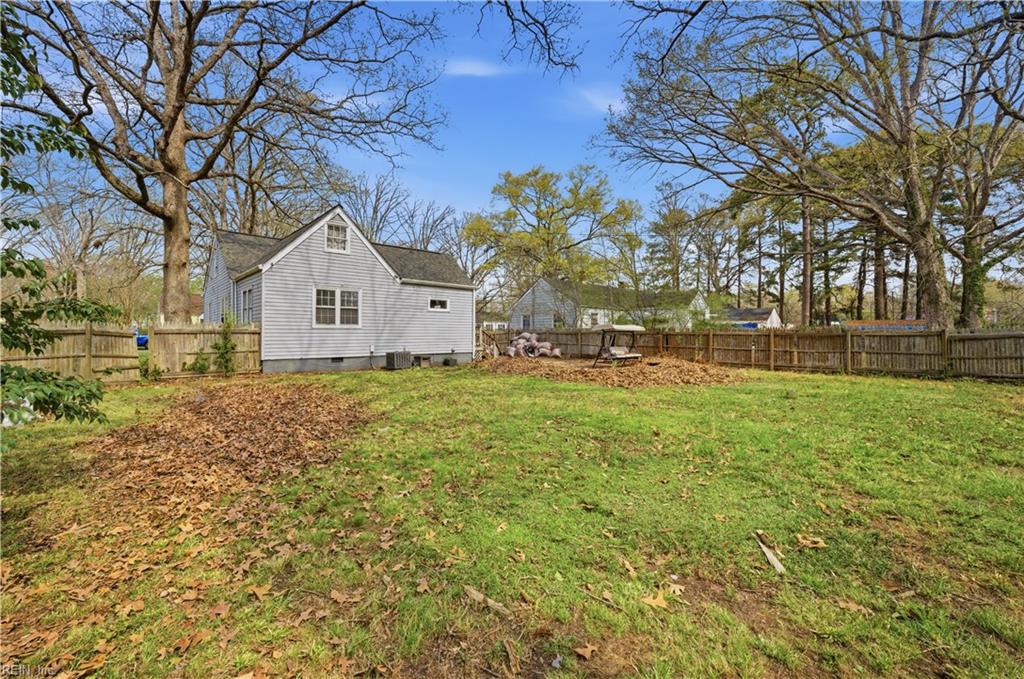 17 Green Oaks Road Newport News VA 23601