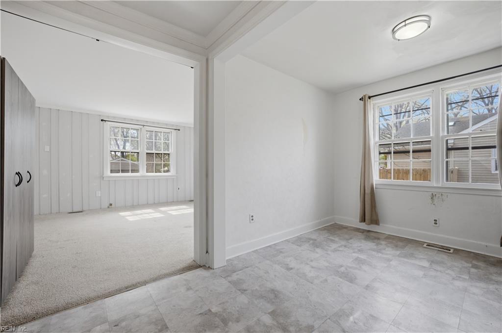 17 Green Oaks Road Newport News VA 23601
