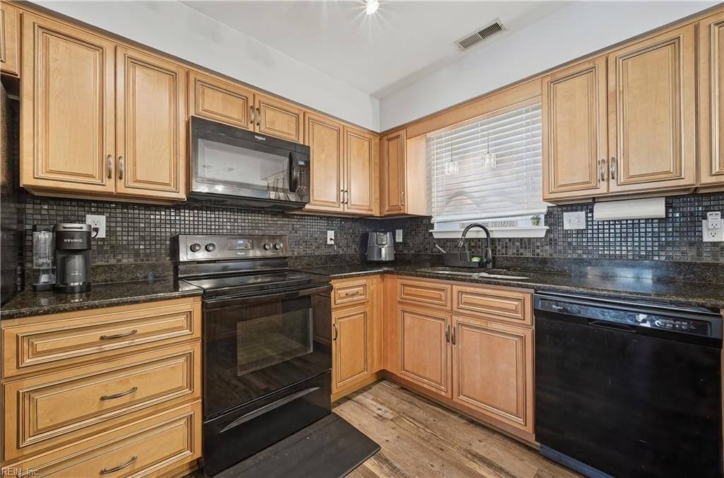 853 Yorkshire Lane Newport News VA 23608
