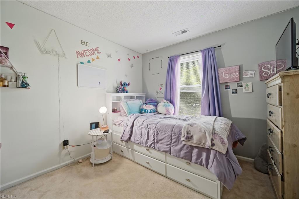 853 Yorkshire Lane Newport News VA 23608