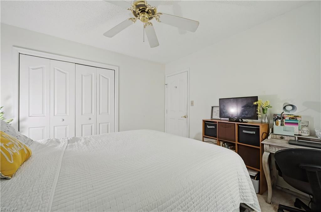 853 Yorkshire Lane Newport News VA 23608