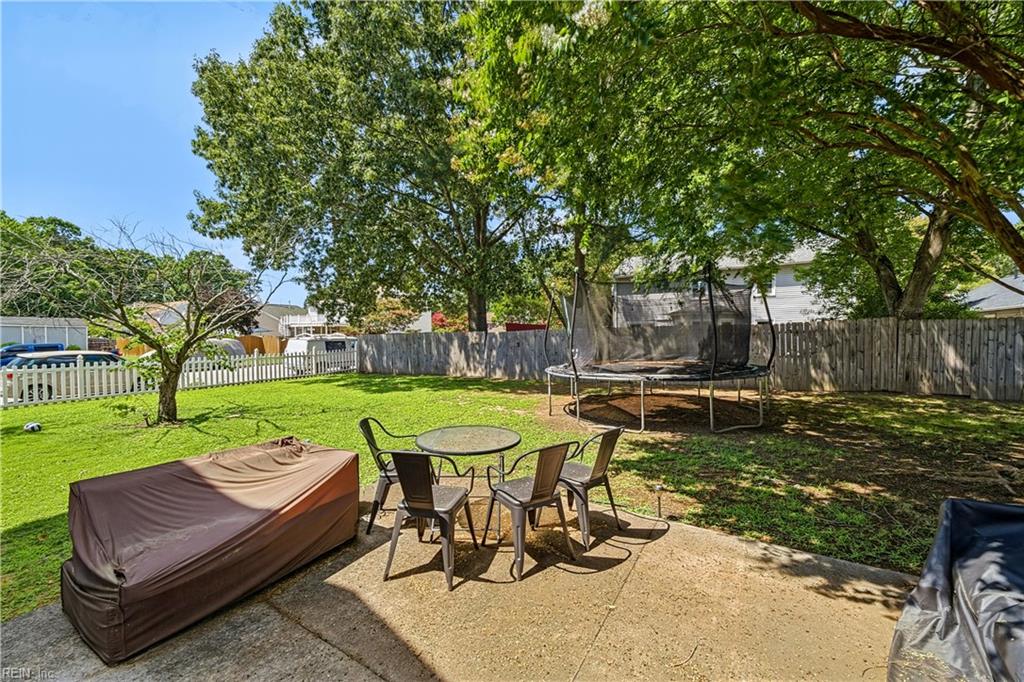 853 Yorkshire Lane Newport News VA 23608
