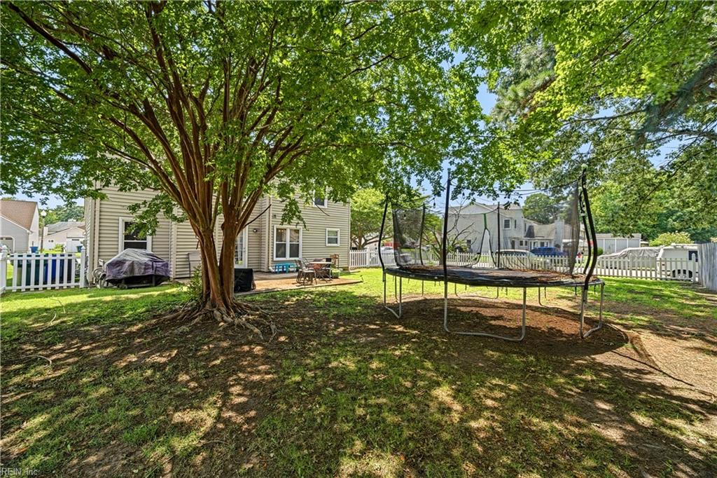 853 Yorkshire Lane Newport News VA 23608