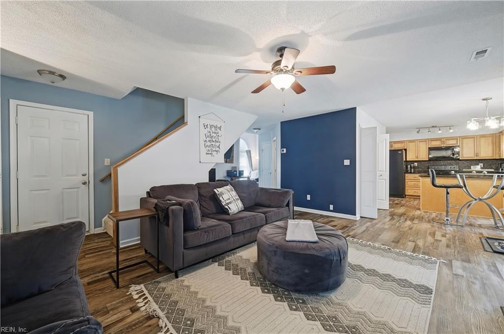 853 Yorkshire Lane Newport News VA 23608