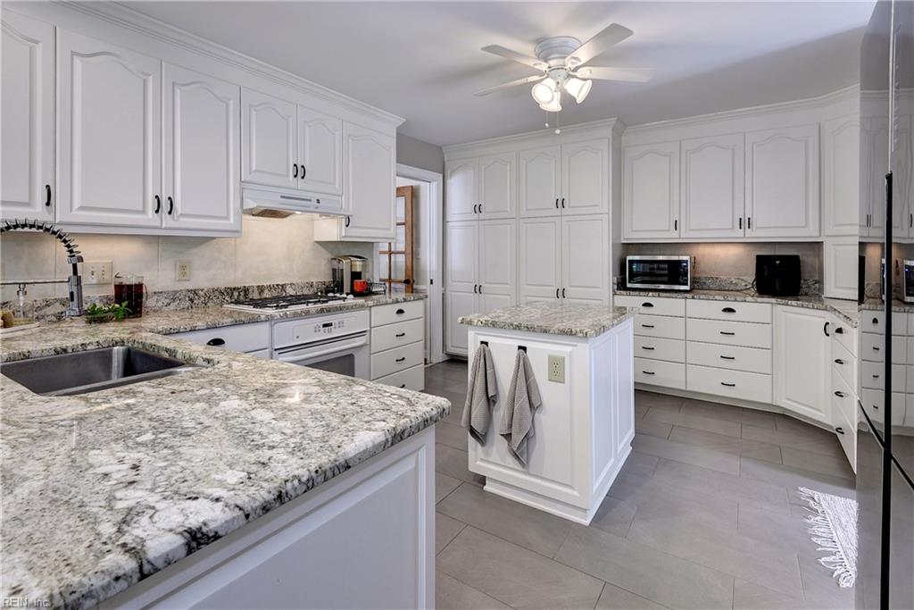 129 Great Glen Williamsburg VA 23188