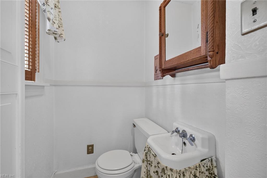 318 68th Street Newport News VA 23607