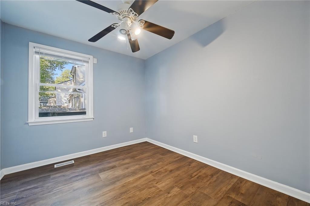 737 Leonard Lane Newport News VA 23601