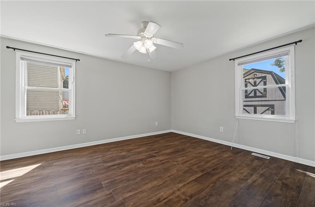 737 Leonard Lane Newport News VA 23601