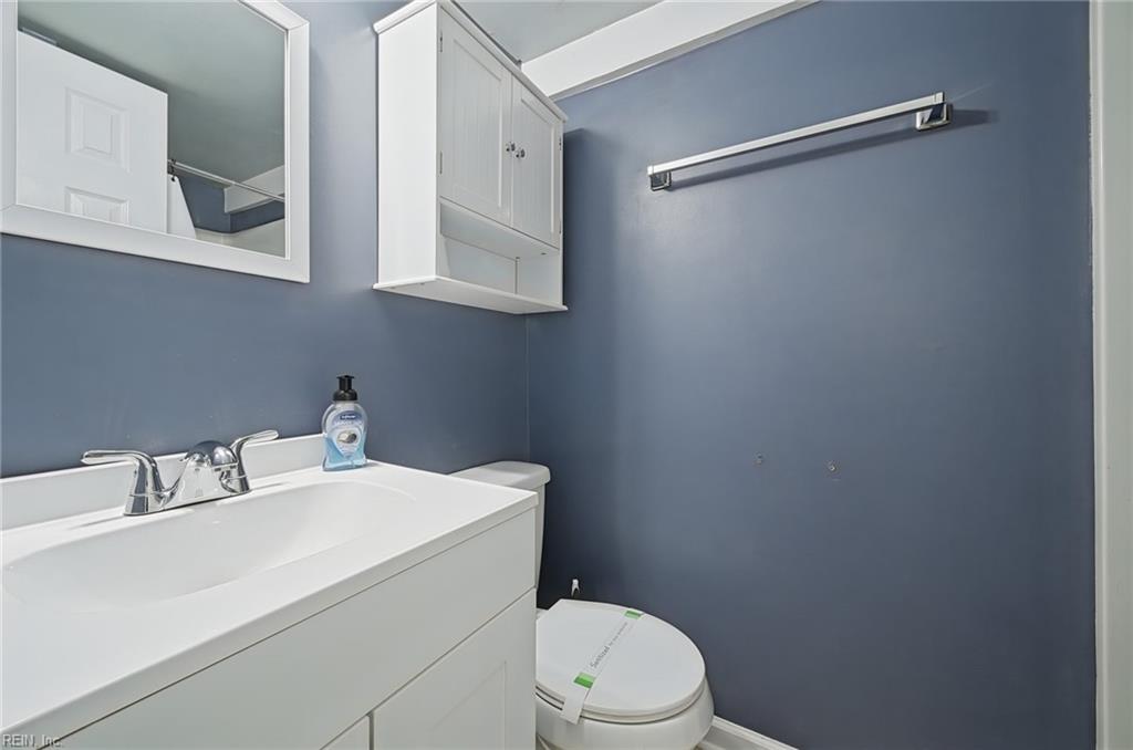 737 Leonard Lane Newport News VA 23601