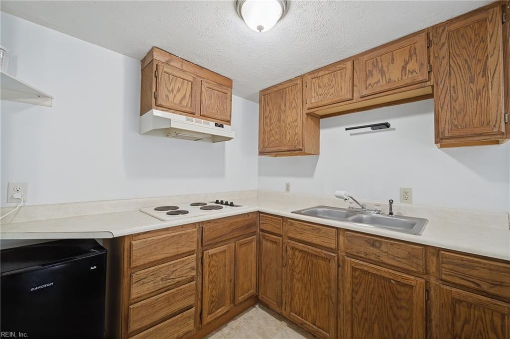737 Leonard Lane Newport News VA 23601