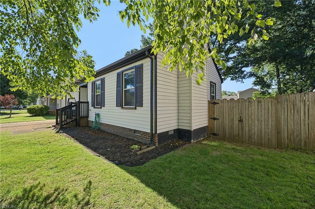 737 Leonard Lane Newport News VA 23601