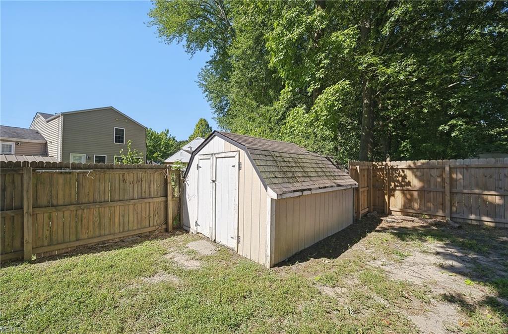 737 Leonard Lane Newport News VA 23601