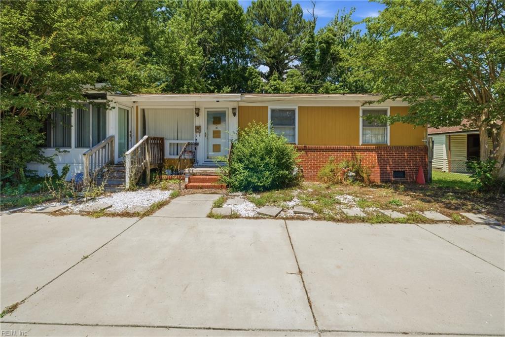 1009 79th Street Newport News VA 23605