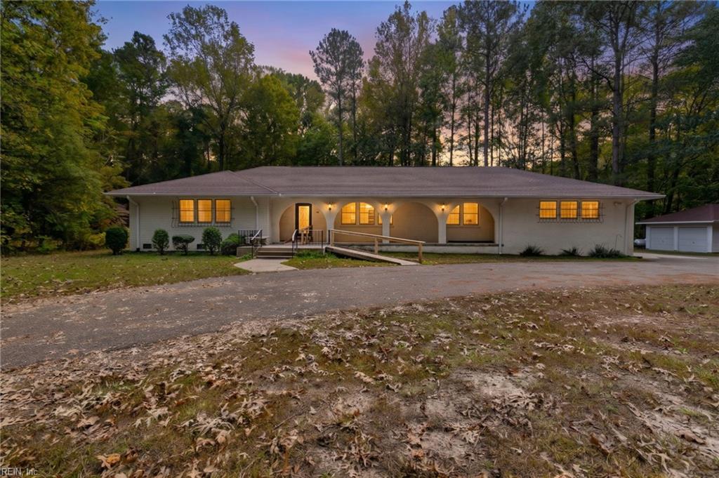 5935 Seldon Pond Road Gloucester VA 23061