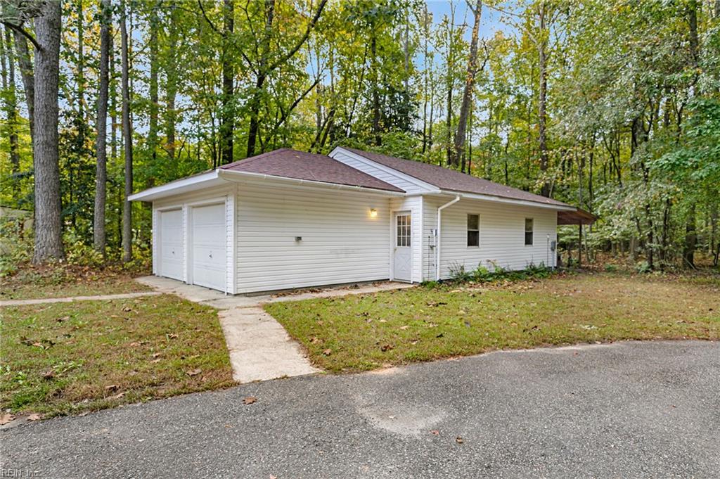5935 Seldon Pond Road Gloucester VA 23061