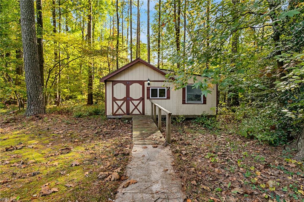 5935 Seldon Pond Road Gloucester VA 23061