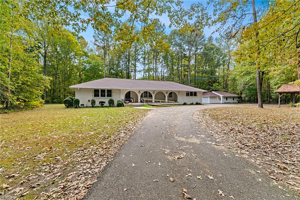 5935 Seldon Pond Road Gloucester VA 23061