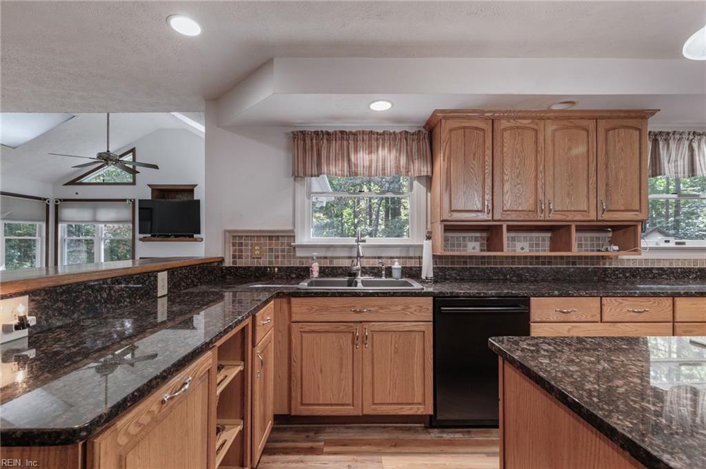 5935 Seldon Pond Road Gloucester VA 23061