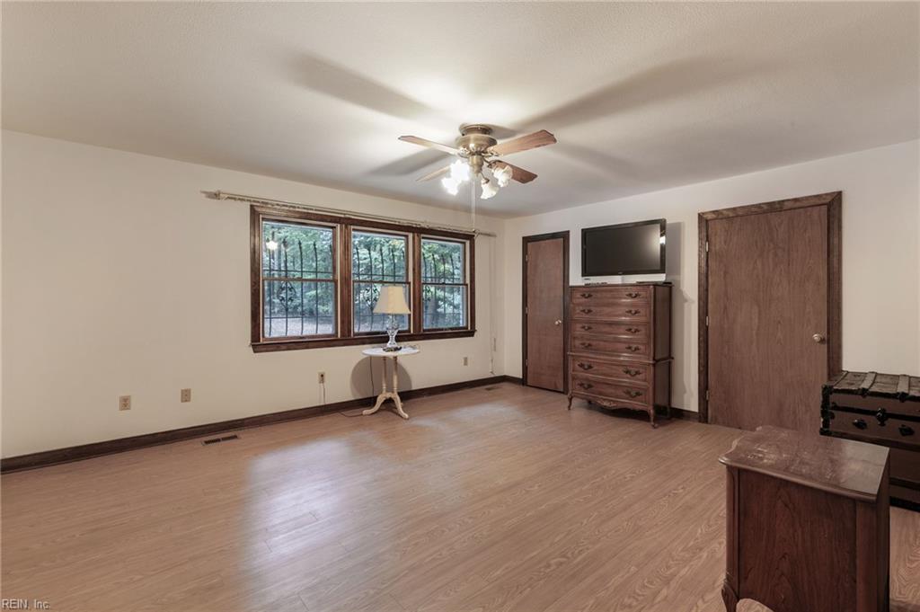 5935 Seldon Pond Road Gloucester VA 23061