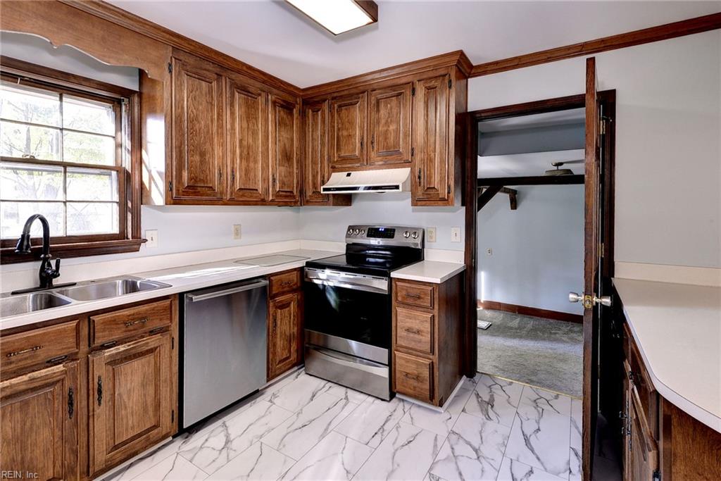 145 Moline Dr Drive Newport News VA 23606
