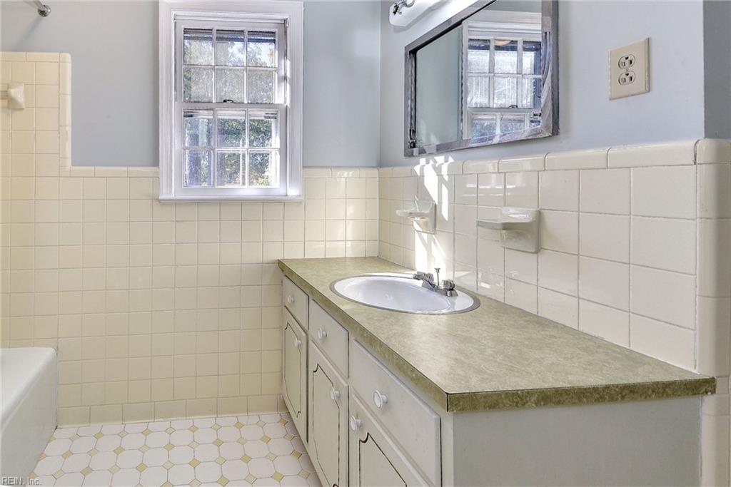 145 Moline Dr Drive Newport News VA 23606