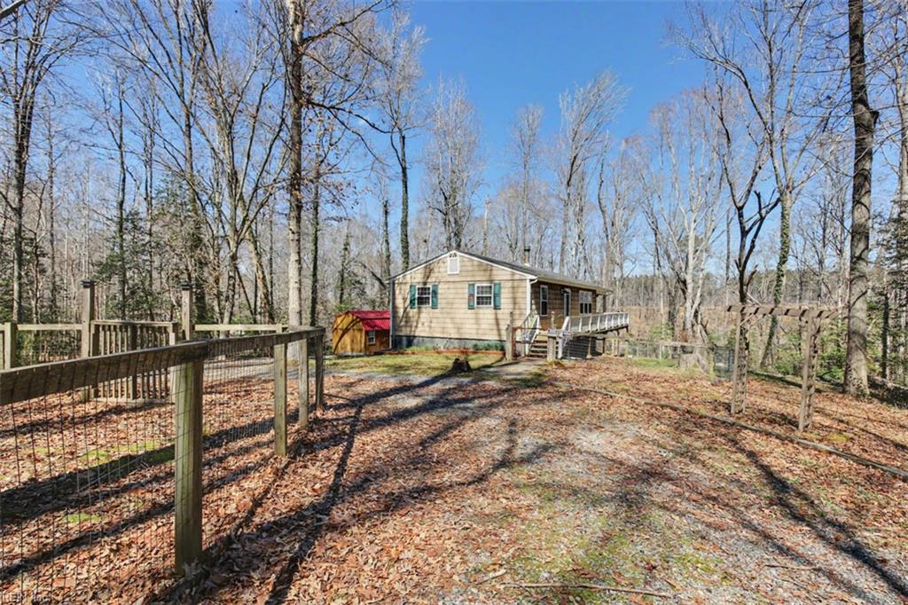 9937 Bacons Lane Gloucester VA 23061