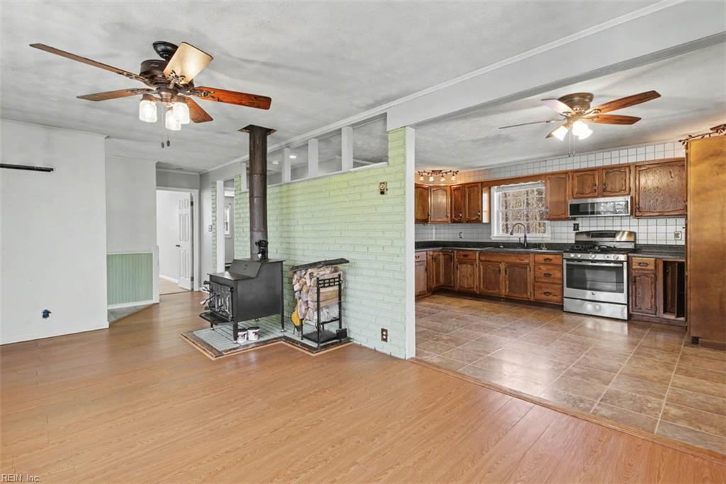 9937 Bacons Lane Gloucester VA 23061
