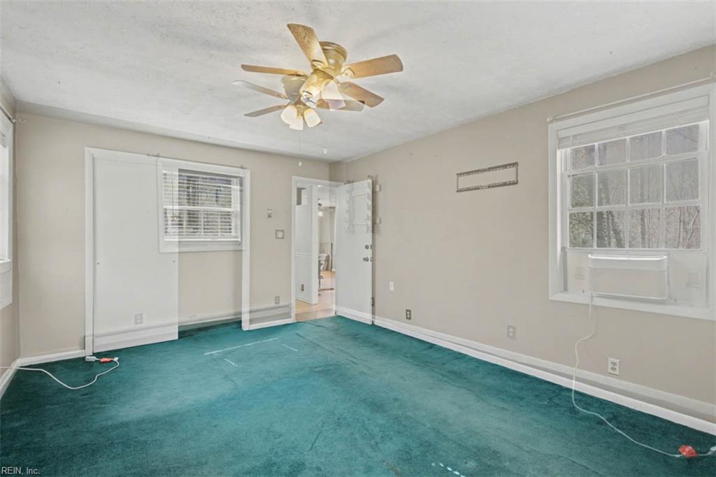 9937 Bacons Lane Gloucester VA 23061