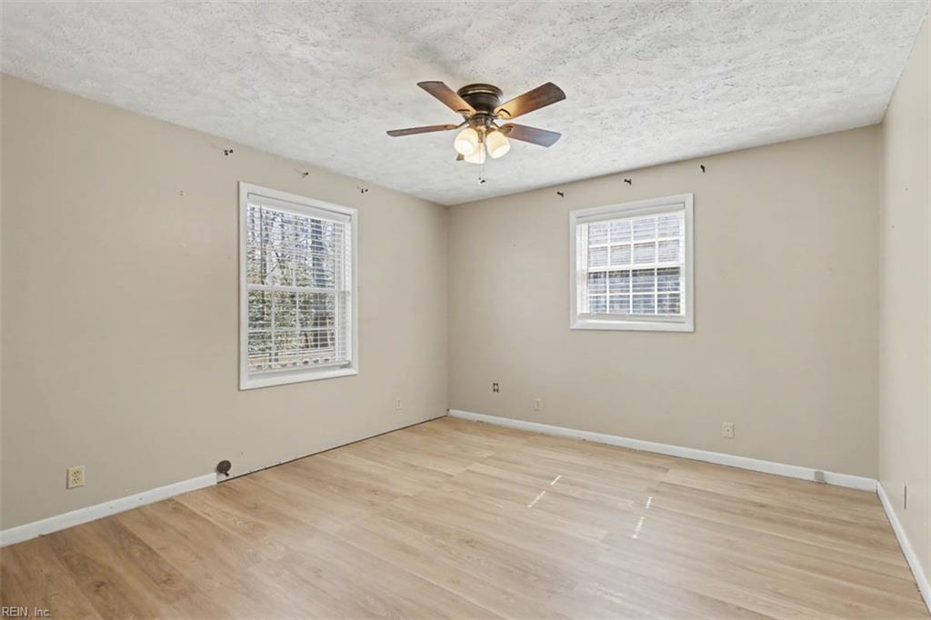 9937 Bacons Lane Gloucester VA 23061