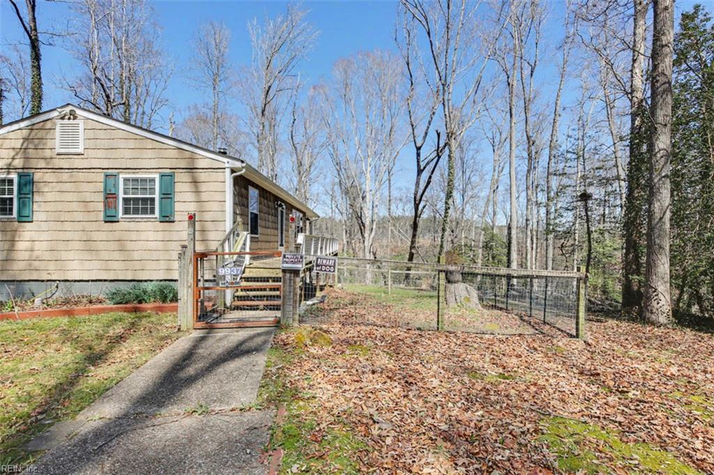9937 Bacons Lane Gloucester VA 23061
